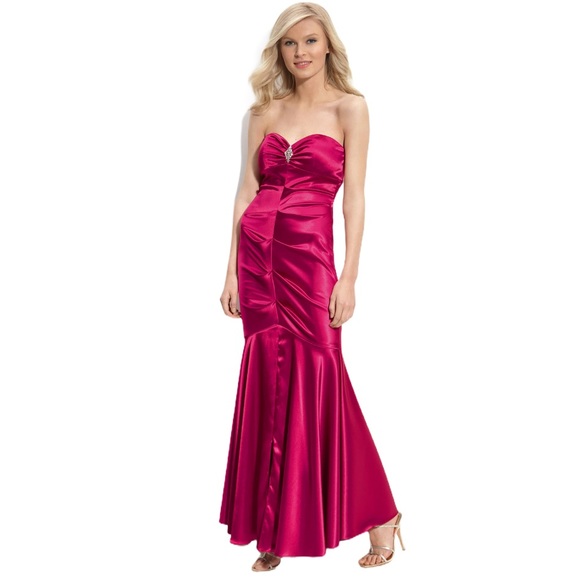 NWT Xscape Red Strapless Satin Mermaid Gown - Picture 1 of 6